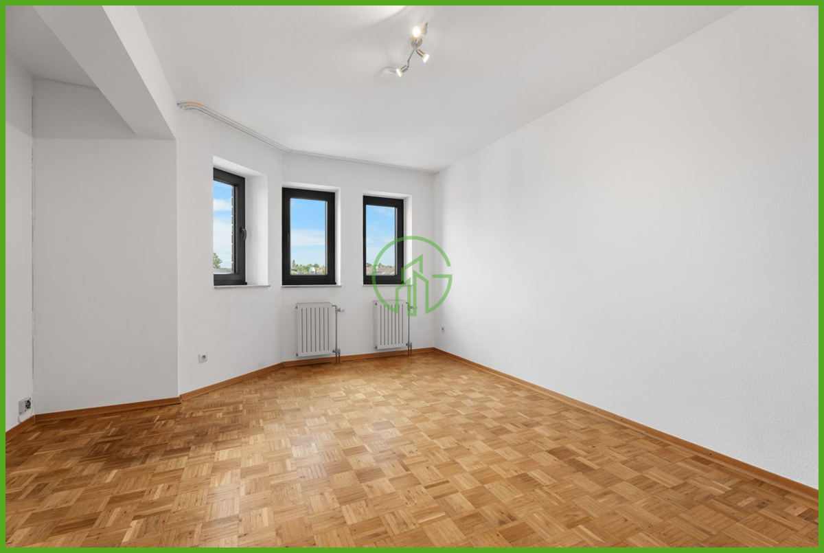 # Stadtwohnung mit Aufzug # 3-/4-Zimmer-Maisonette-Whg., Balkon, ca. 140 m², Einbauküche, Tiefgarage - Foto 3